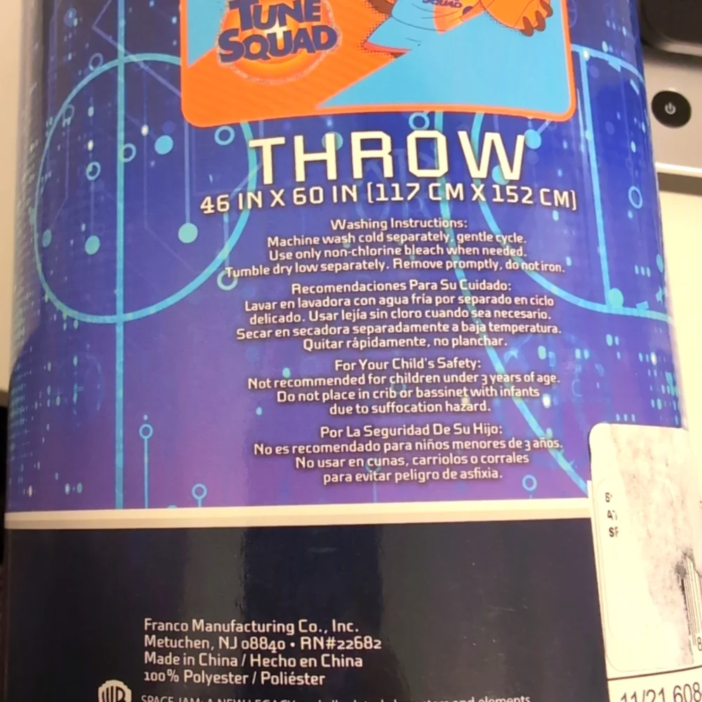 SPACE JAM: A New‎ Legacy (NEW) Soft Super Plush Throw Blanket Measures 46x60